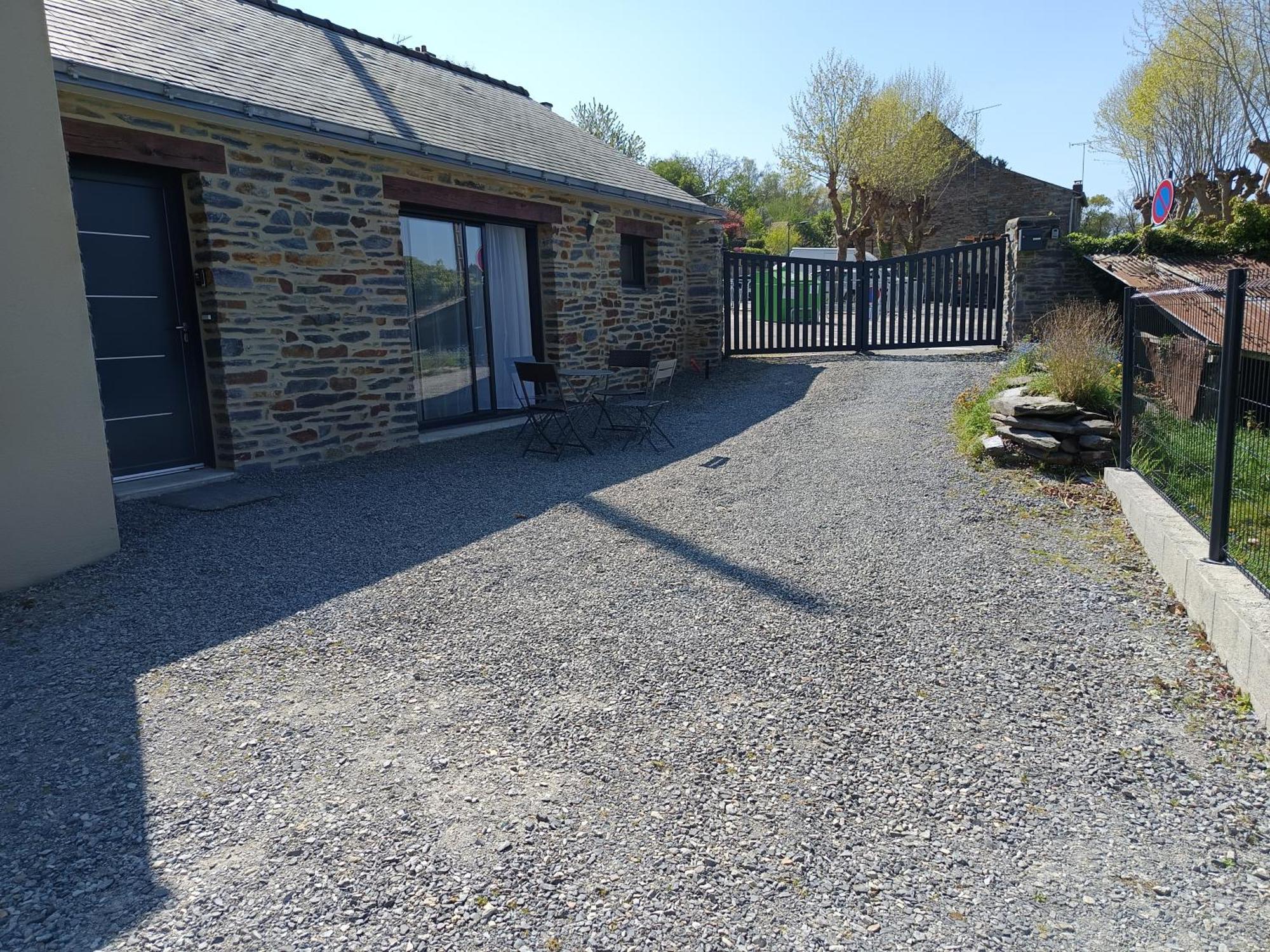 Appart Hotel La Gacilly-Centre Ville-Spa-Parking Exterior foto